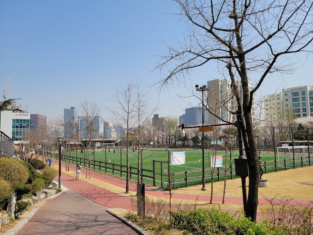 是曼联接下 是曼联接下